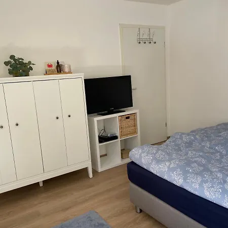 Schoene Mit Pool Und Sauna Zum Wohlfuehlen * Oberhausen (near Neuburg)