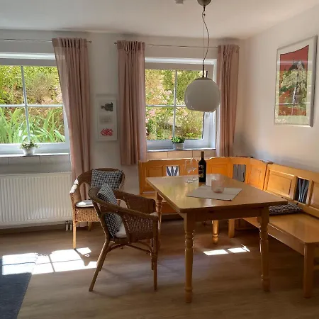 Apartment Schoene Mit Pool Und Sauna Zum Wohlfuehlen *