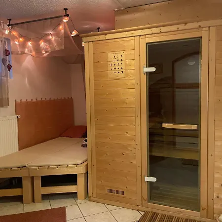 Schoene Mit Pool Und Sauna Zum Wohlfuehlen Apartment *