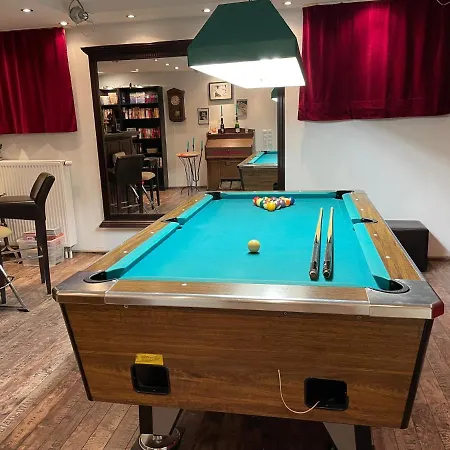 Schoene Mit Pool Und Sauna Zum Wohlfuehlen Oberhausen (near Neuburg)