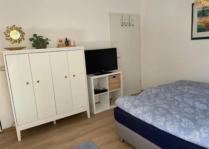 Schoene Mit Pool Und Sauna Zum Wohlfuehlen * Oberhausen (near Neuburg)